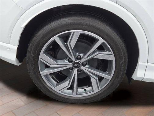 2024 Audi Q4 e-tron 55 quattro Premium