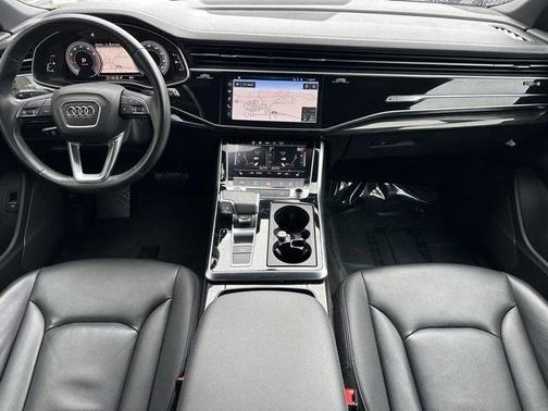 2023 Audi Q7 45 Premium
