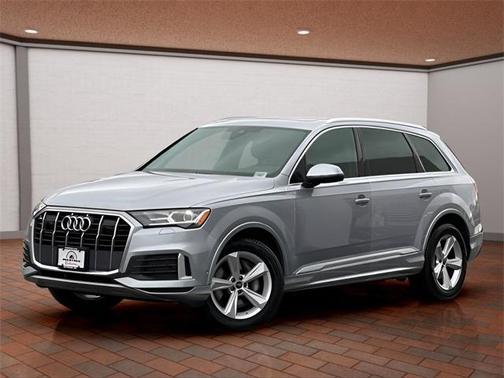 2023 Audi Q7 45 Premium