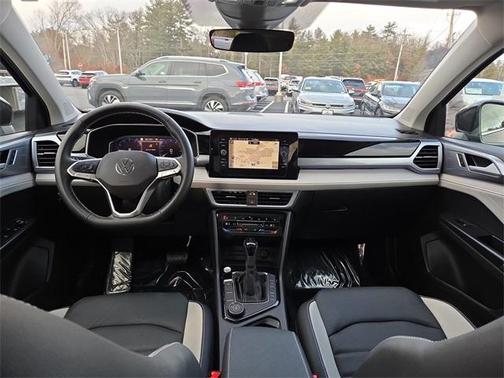 2025 Volkswagen Taos 1.5T SEL