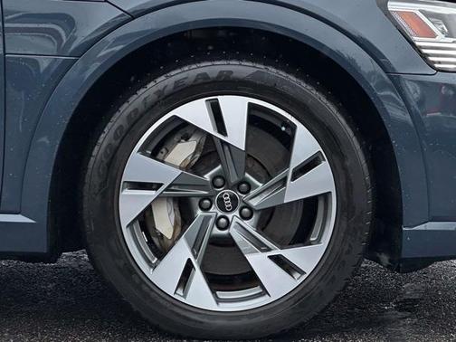 2021 Audi e-tron Premium