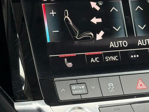 2021 Audi e-tron Premium