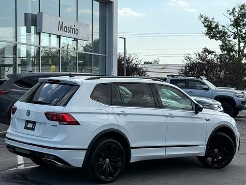 2020 Volkswagen Tiguan 2.0T SE R-Line Black