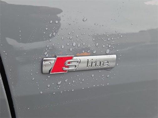 2024 Audi Q4 e-tron 55 quattro Premium