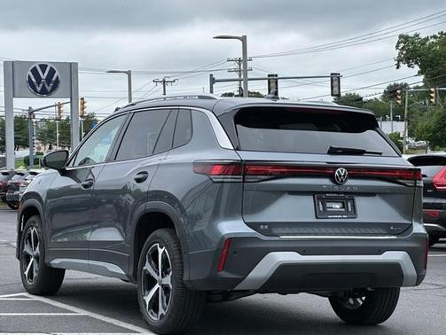 2025 Volkswagen Tiguan 2.0T SE