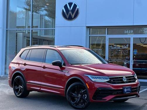2024 Volkswagen Tiguan 2.0T SE R-Line Black