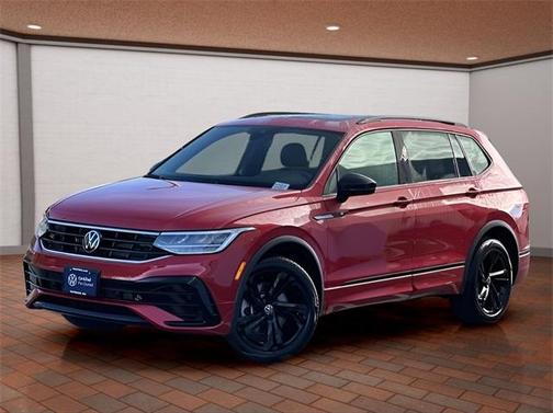 2024 Volkswagen Tiguan 2.0T SE R-Line Black