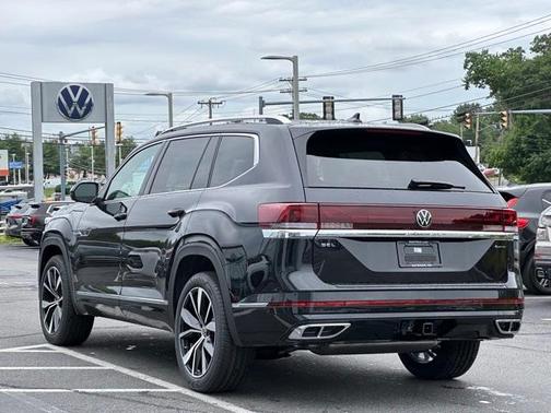 2025 Volkswagen Atlas 2.0T SEL Premium R-Line