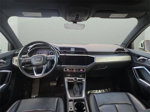 2023 Audi Q3 45 S line Premium