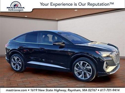 2024 Audi Q4 e-tron 55 quattro Premium