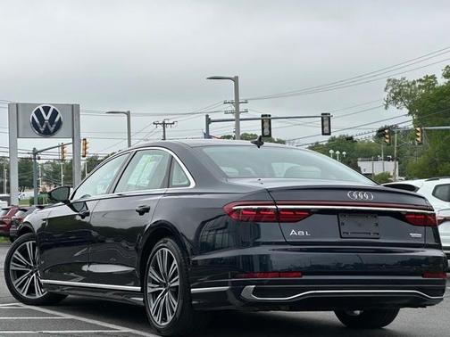 2022 Audi A8 L 55