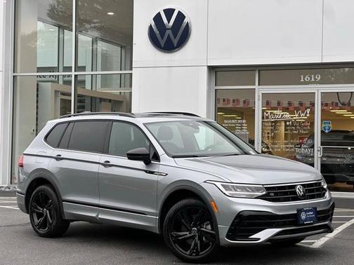 2024 Volkswagen Tiguan 2.0T SE R-Line Black