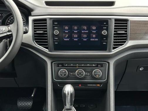 2019 Volkswagen Atlas 3.6L SE w/Technology
