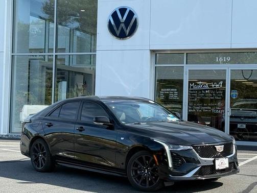 2023 Cadillac CT4 Sport
