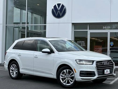 2019 Audi Q7 55 Premium Plus