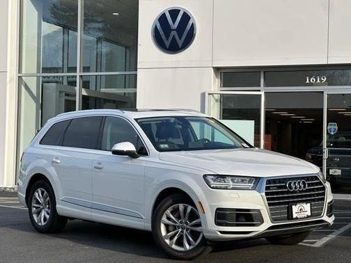 2019 Audi Q7 55 Premium Plus