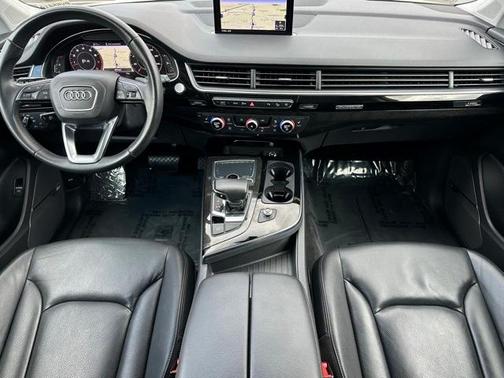 2019 Audi Q7 55 Premium Plus