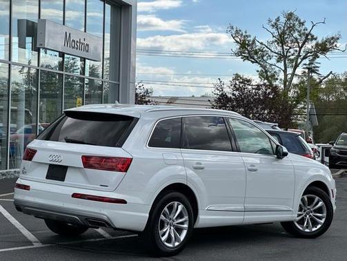 2019 Audi Q7 55 Premium Plus