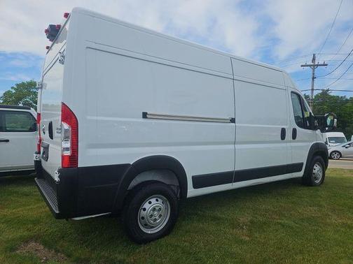 Bright White Clearcoat 2023 RAM ProMaster 2500 High Roof