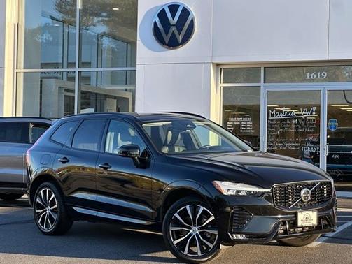 2025 Volvo XC60 B5 Plus