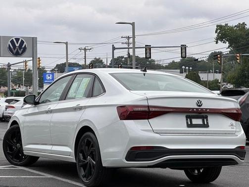 2025 Volkswagen Jetta 1.5T SE