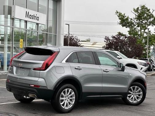 2023 Cadillac XT4 Luxury