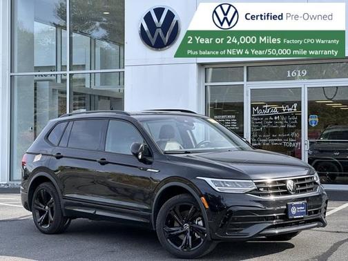 2024 Volkswagen Tiguan 2.0T SE R-Line Black