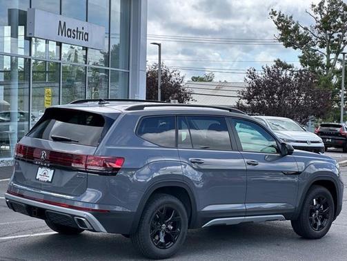 2026 Volkswagen Atlas PEAK EDITION