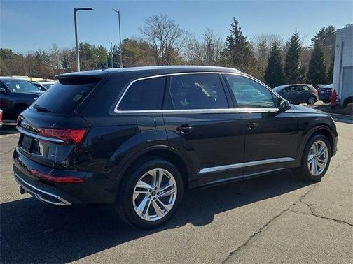 2023 Audi Q7 55 Premium Plus