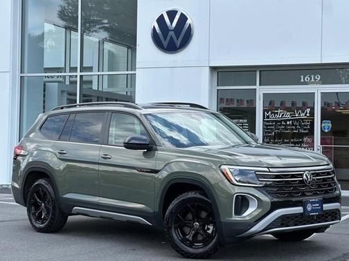 2025 Volkswagen Atlas 2.0T Peak Edition