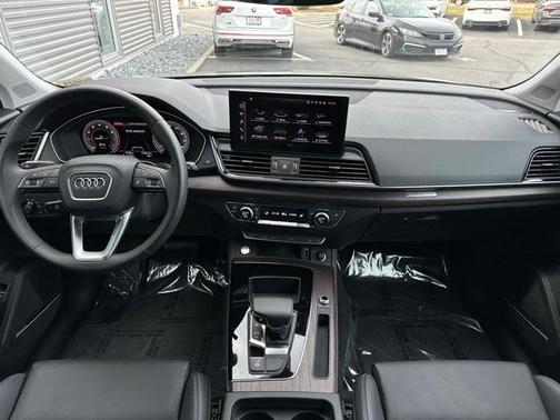 2024 Audi Q5 45 S line quattro Premium