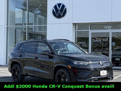 2025 Volkswagen Tiguan 2.0T SE R-Line Black