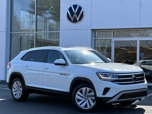 2022 Volkswagen Atlas Cross Sport 3.6L V6 SE w/Technology