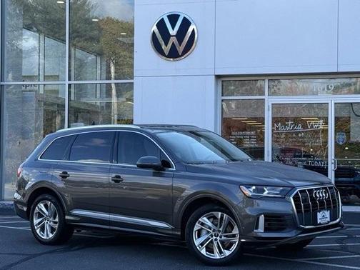 2022 Audi Q7 55 Premium Plus