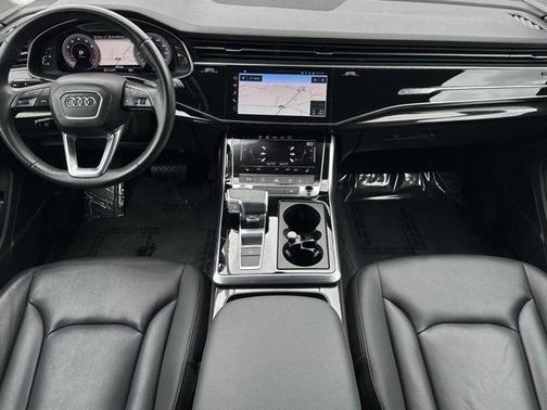 2022 Audi Q7 55 Premium Plus