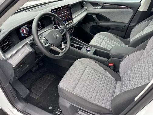 2025 Volkswagen Tiguan 2.0T S
