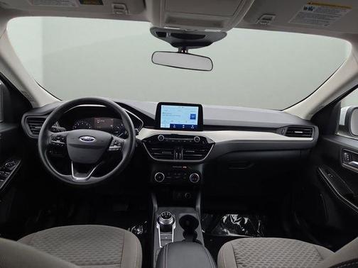 Oxford White 2021 Ford Escape SE