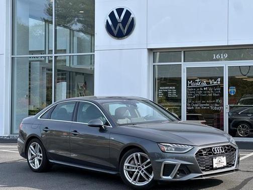 2023 Audi A4 45 S line Premium Plus