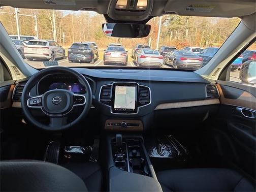 2024 Volvo XC90 B6 Plus Bright Theme 7-Seater