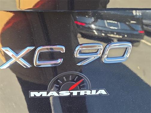 2024 Volvo XC90 B6 Plus Bright Theme 7-Seater