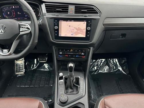 2024 Volkswagen Tiguan 2.0T SEL R-Line