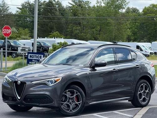 2022 Alfa Romeo Stelvio Ti