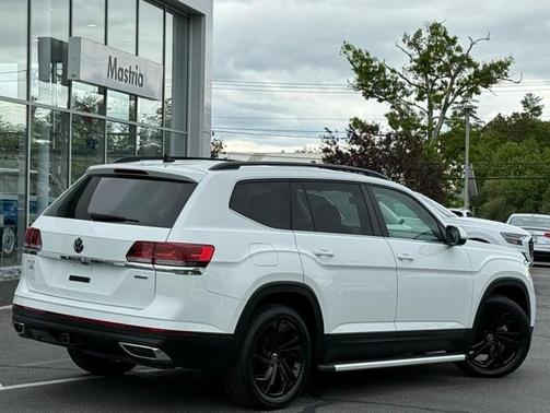 2022 Volkswagen Atlas 3.6L SE w/Technology