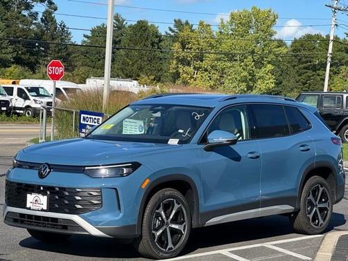 2025 Volkswagen Tiguan 2.0T SE