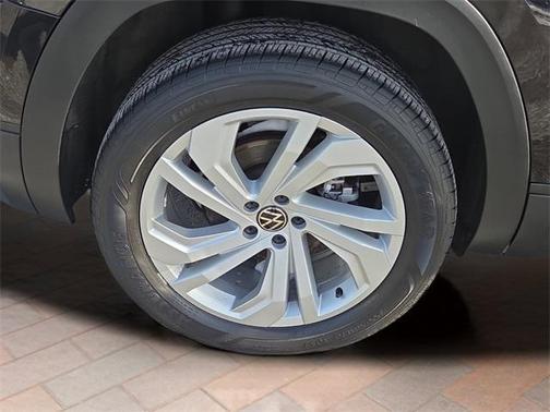 2022 Volkswagen Atlas 3.6L SE w/Technology