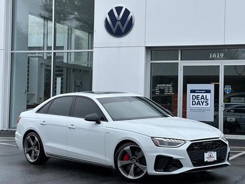 2022 Audi A4 45 S line Premium Plus