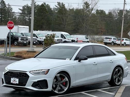 2022 Audi A4 45 S line Premium Plus