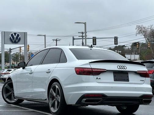 2022 Audi A4 45 S line Premium Plus
