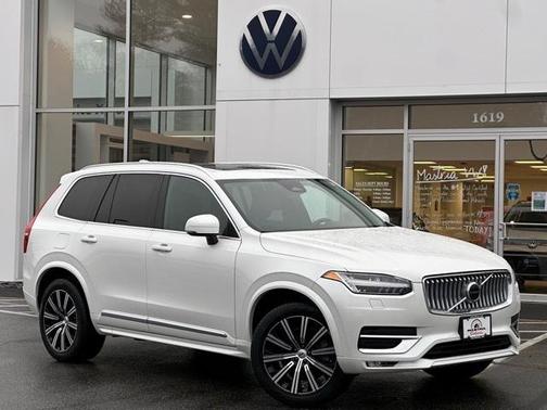 2024 Volvo XC90 B5 Core Bright Theme