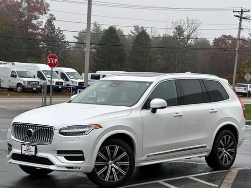 2024 Volvo XC90 B5 Core Bright Theme